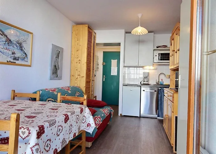 Cosy 4 Pers Avec Grande Terrasse Au Pied Des Pistes - Fr-1-455-26 * La Plagne